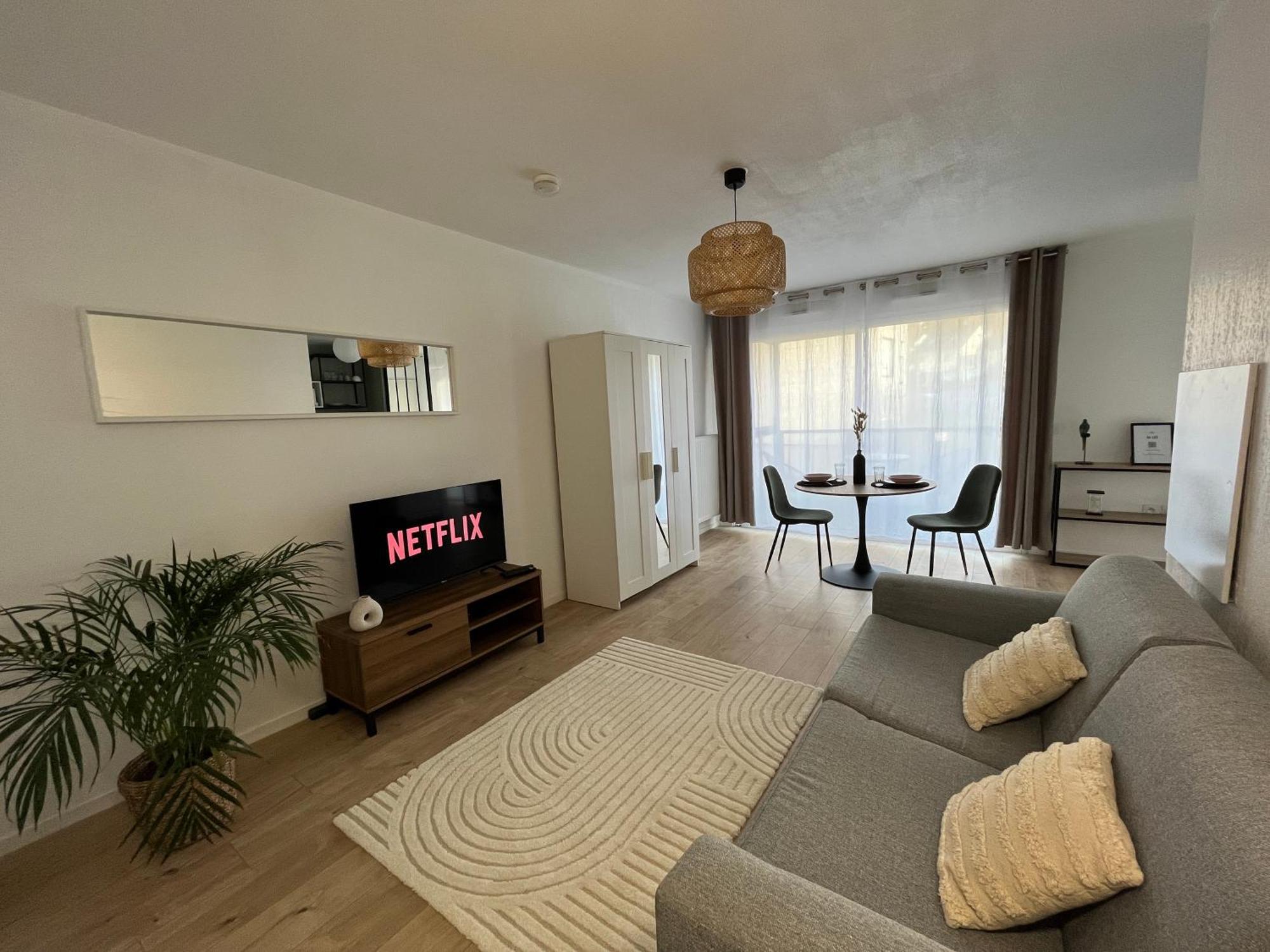 Petit Cocon Paisible Apartment Le Mans Exterior foto